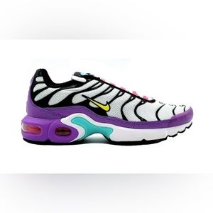 Nike Air Max Plus Bright Violet Black White (GS). Size 6 youth = women’s size 8